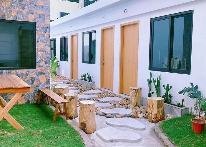 Homestay Nha Minh *